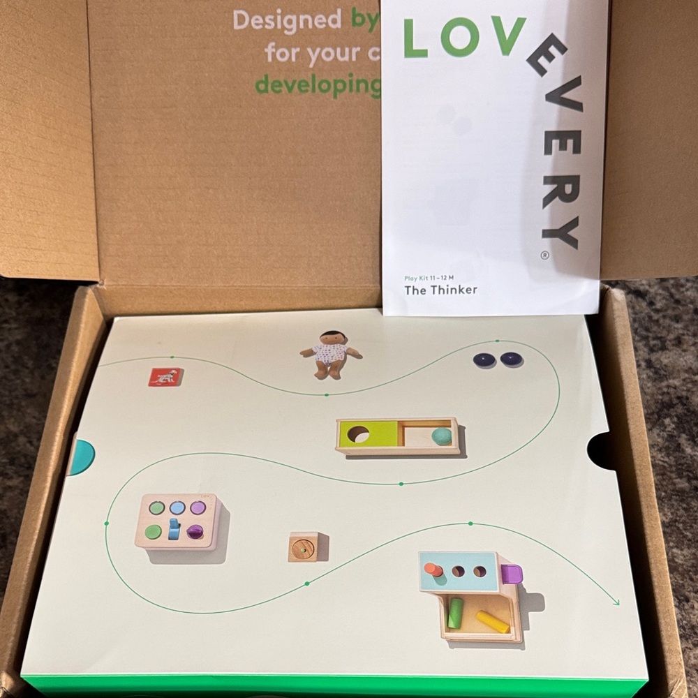 Lovevery The Thinker Play kit 11-12m